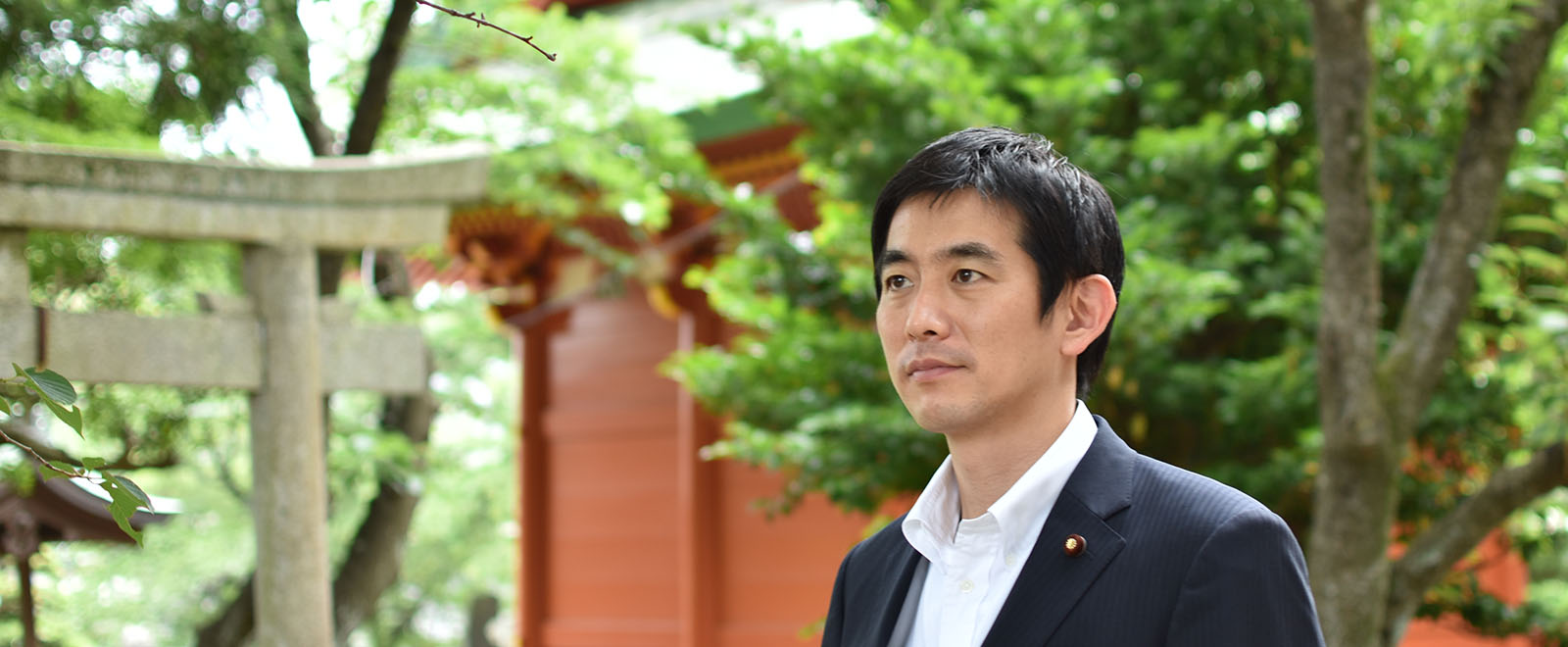 メインビジュアル03